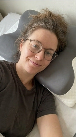 Illustrasjon av SoveForm-pute i et hjem